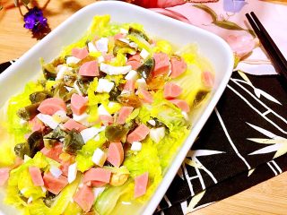 25、鲜美好滋味➕上汤娃娃菜,娃娃菜清甜入味，搭配鸭蛋皮蛋火腿，咸鲜可口，营养丰富，欢迎品尝????