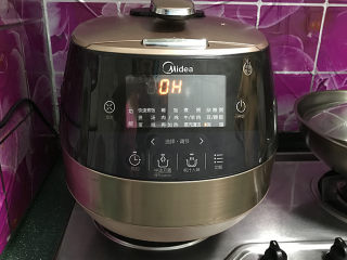 7、#一碗汤#冬瓜海带筒骨汤,筒骨汤煲好了