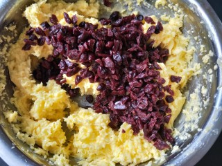 4、蔓越莓饼干,加蔓越莓。