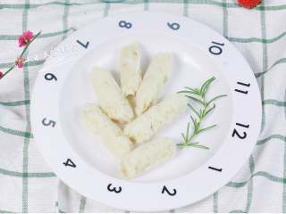 5、鳕鱼肠,成品有像蛋糕一样一个个小孔洞，也是好松软的口感。