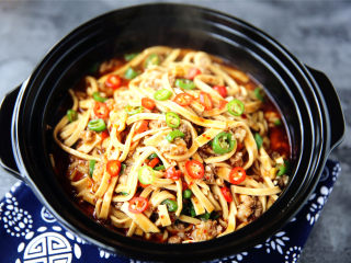 13、肉末烧豆腐皮,成品欣赏。