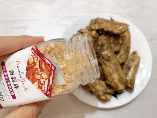 13、椒盐排骨,还可以加些辣椒面、白芝麻什么的~根据个人口味噢~