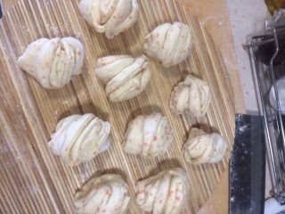 10、产后宜食 胡萝卜花卷馒头,制作好花卷