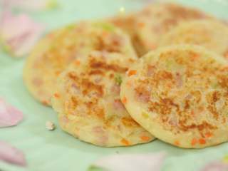 6、土豆泥小饼12m+,最后，出锅~