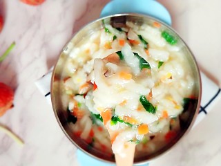 16、#宝宝辅食#杂蔬肉松面线,滑滑的面线就出来了