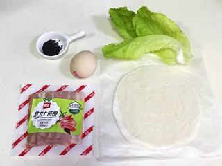 1、法风烧饼,备好所需要的食材。