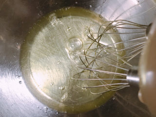 6、红丝绒蛋糕,蛋白高速打发