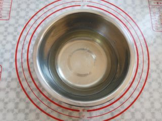 3、桂花糕, 倒入玉米油