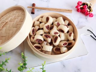 13、奶香夹心小馒头,成品