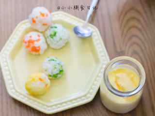 11、辅食8m+ 蛋黄蒸蛋 教你如何做出如布丁般的蒸蛋,这样就是一定早餐啦