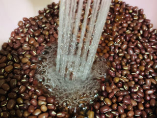 7、山药红豆糕,洗净