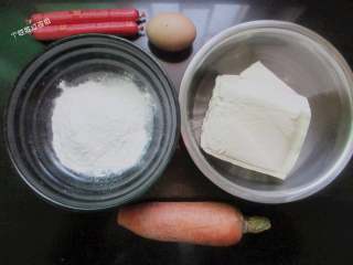 1、干炸蔬菜豆腐丸,准备食材