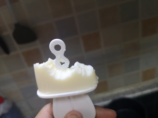 21、宝宝无糖奶酪棒,这是宝宝三口之后的剩余量