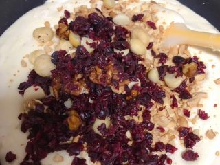 13、雪花酥,加入坚果