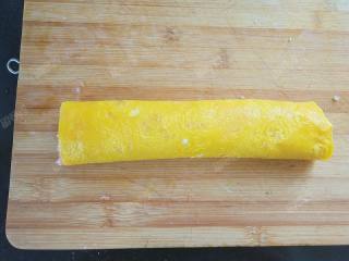 11、磷虾蛋卷,卷起