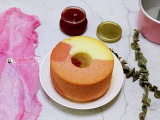 15、三色戚风,成品图