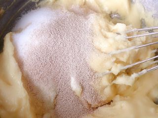 6、山药饼,加酵母