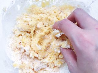 3、宝宝零食：简易版虾条,快速混成棉絮状