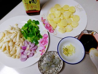 12、脆皮日本豆腐,开炒。