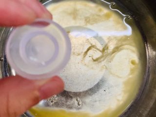 31、天意弄人永不放弃菠菜布丁蛋糕,补楼哈。滴入白醋。