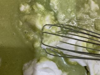 40、天意弄人永不放弃菠菜布丁蛋糕,手抽轻轻翻拌几下。