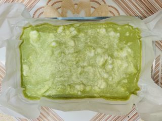 42、天意弄人永不放弃菠菜布丁蛋糕,铺满表面就可以了。