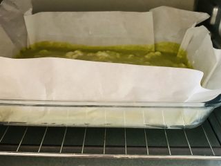 43、天意弄人永不放弃菠菜布丁蛋糕,150℃预热8分钟。