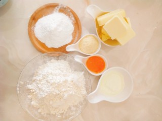 1、迷你水果塔,准备好所有食材