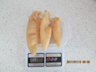 6、养颜圣品胶原满满的花胶冻,一般能泡发3倍大、