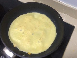 13、黄金玉米饼,背面同样煎一分钟左右