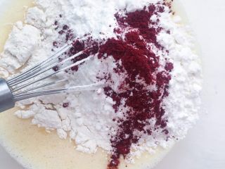 22、鲷鱼烧,1小勺红曲粉（没有红曲粉可以用可可粉代替 实在没有也可以不放 红曲粉的量决定最后鲷鱼烧的成色）