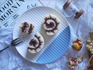 27、可可旋风蛋糕卷,做早餐，下午茶，都是一款高颜值的蛋糕卷。