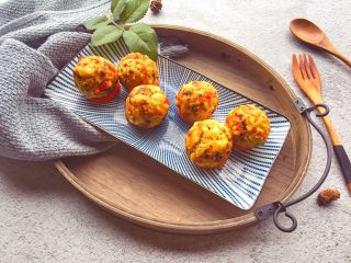 11、辅食12M➕：时蔬豆腐丸子,成品图