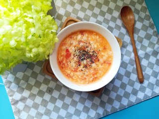 14、西红柿鸡蛋珍珠面,撒点黑芝麻粉提味，补钙