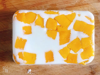 12、芒果????牛奶果冻,倒扣脱模