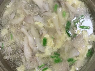 13、蘑菇蛋花汤,出锅