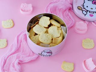 13、卡通奶香饼干,成品图