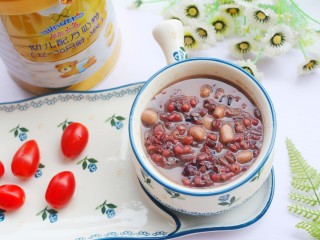 15、奶香红豆薏米杂粮粥,来一口呀。