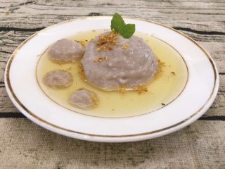 20、桂花芋泥,摆久了就会化掉一些，不影响口感