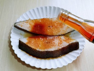 5、清蒸比目鱼～营养又健康,再淋上蒸鱼豉油