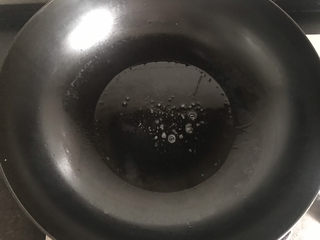 14、清蒸鲈鱼,起锅热油