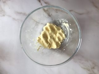 3、蔓越莓饼干,搅拌均匀