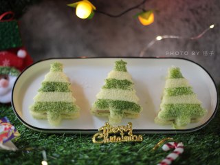 12、迷你圣诞树蛋糕,完成