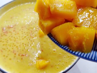 11、【夏季甜品】香港好味–楊枝甘露,10.加入切好的芒果塊