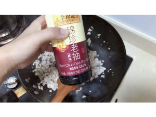 13、香菇肉末豆腐,老抽几滴上色