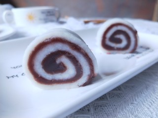 15、山药豆沙卷,切面的螺旋形很好看。既好吃又好看。