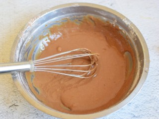 6、可可巧克力蛋糕,拌匀