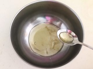 9、宝宝健康食谱  原味蛋白糖,加入几滴柠檬汁