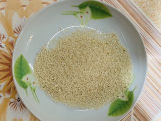 14、零失败老婆饼,微黄就可以出锅了。