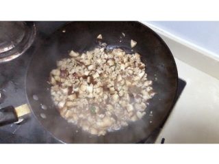 17、香菇肉末豆腐,稍微炖一下